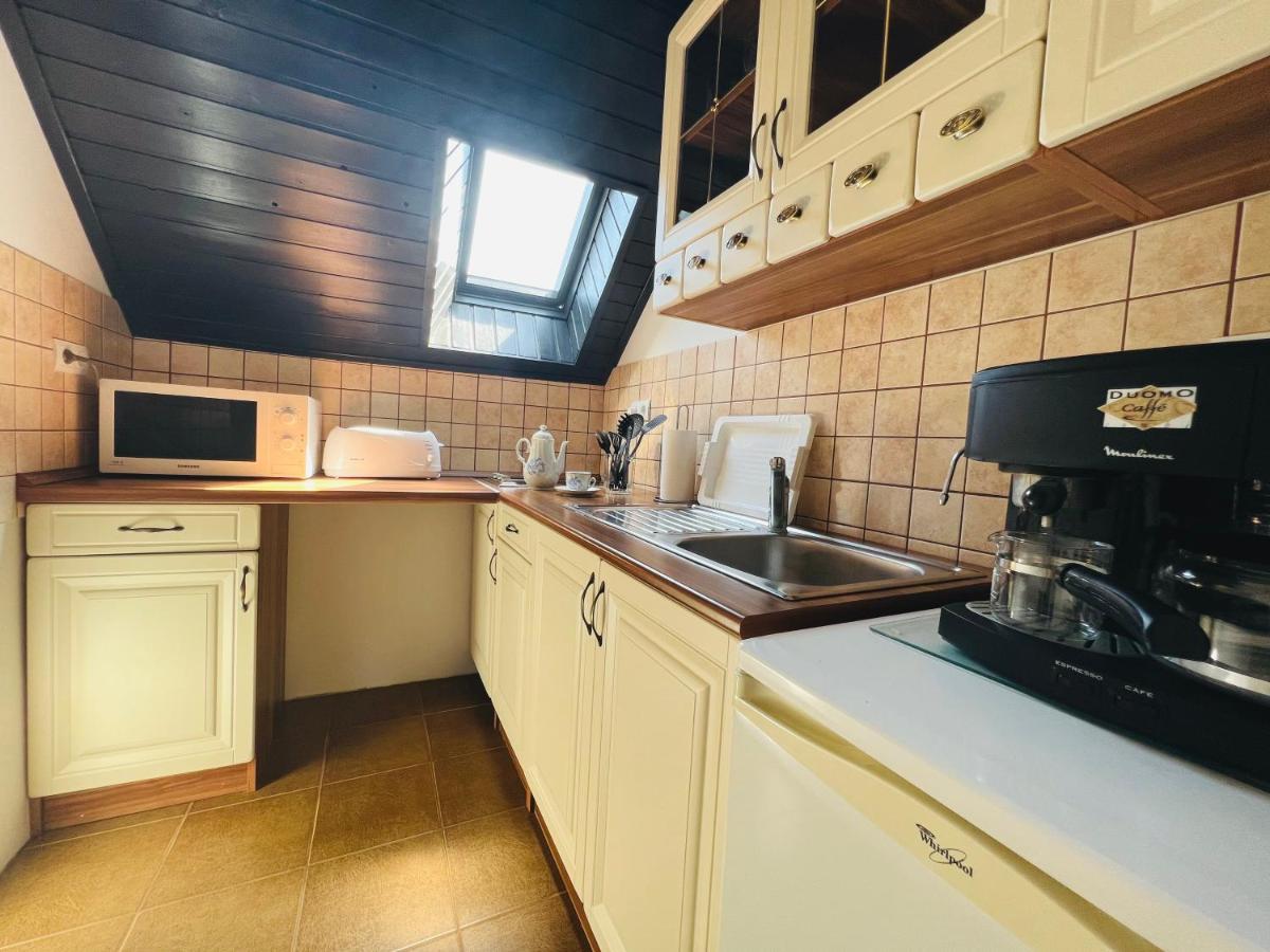 Heviz Apart Comfort Apartment Exterior photo