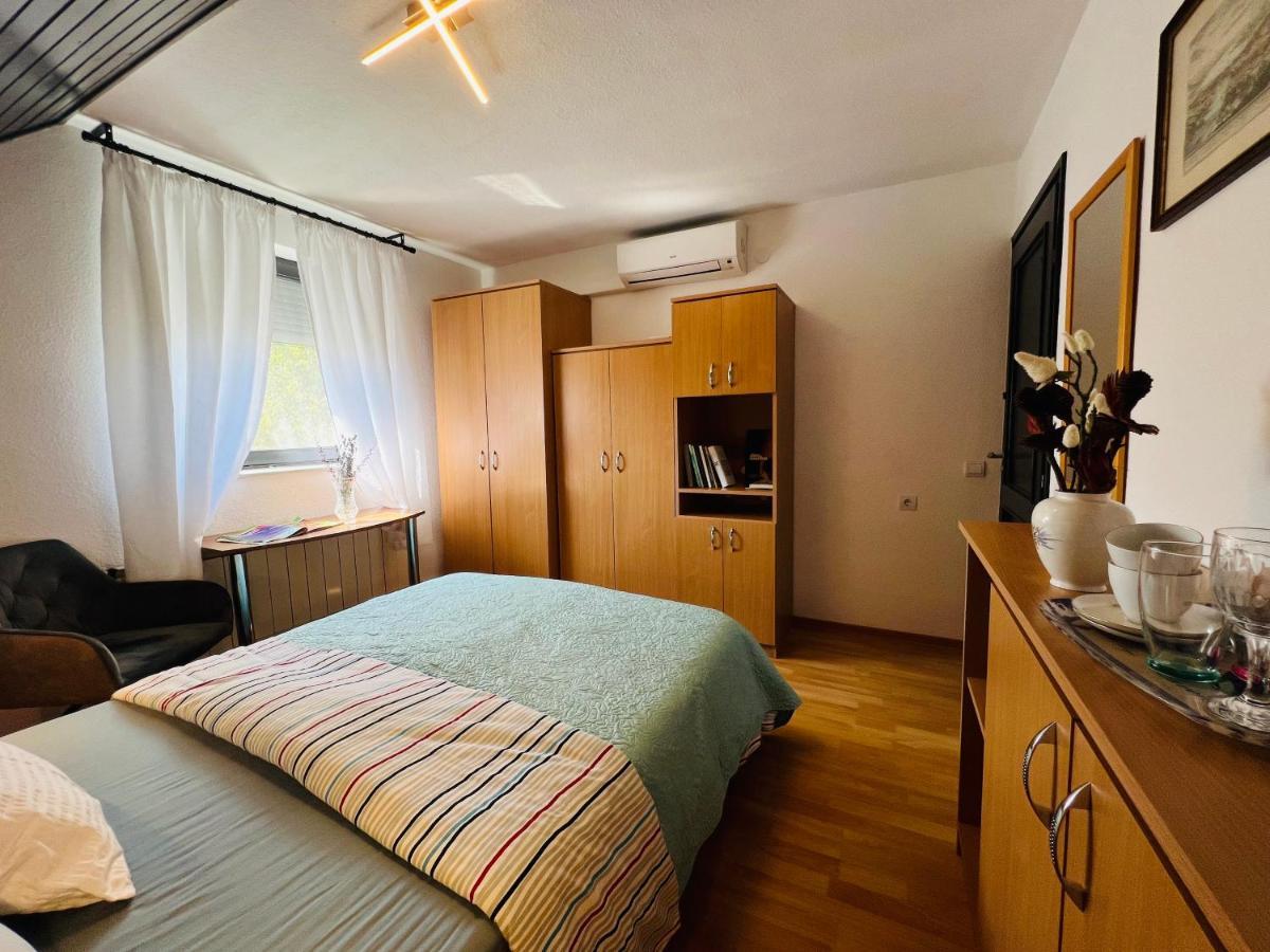 Heviz Apart Comfort Apartment Exterior photo